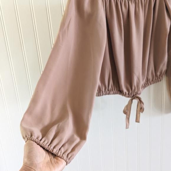 Aritzia Wilfred Eleanora Blouse Cropped off the shoulder Top - Picture 7 of 12